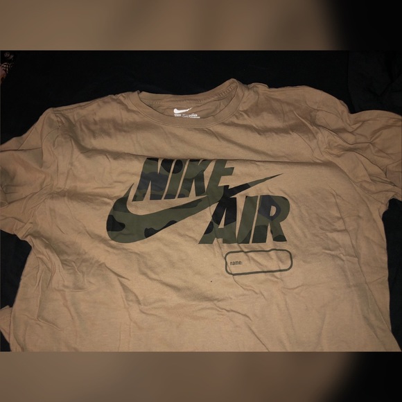 Nike T-shirt size large - Picture 1 of 4